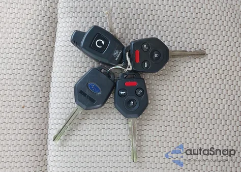 2017 Subaru Outback 2.5I Premium из США, поврежденный, VIN 4S4BSADC8H3243185